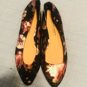 Christian Soriano Floral flats